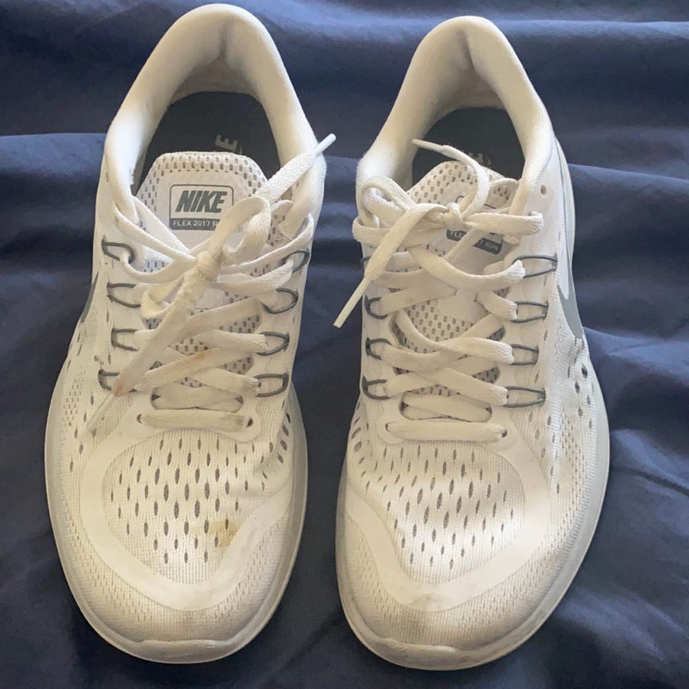 Nike Flex run shoes